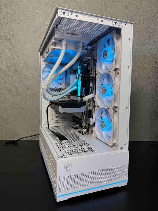 Custom Gaming PC/ The All White/ Ryzen 7 7800X3D/ 32GB/ 1TB SSD NVMe/ RTX 5060 Ti 16GB
