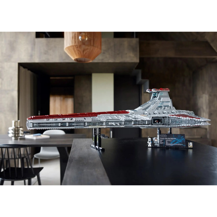 Lego STAR WARS Venator-class Republic Attack Cruiser 75367