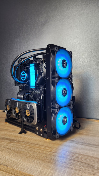 Custom Gaming PC/ i7-13700KF/ 32GB/ 1TB SSD/ RTX 4070 Ti SUPER