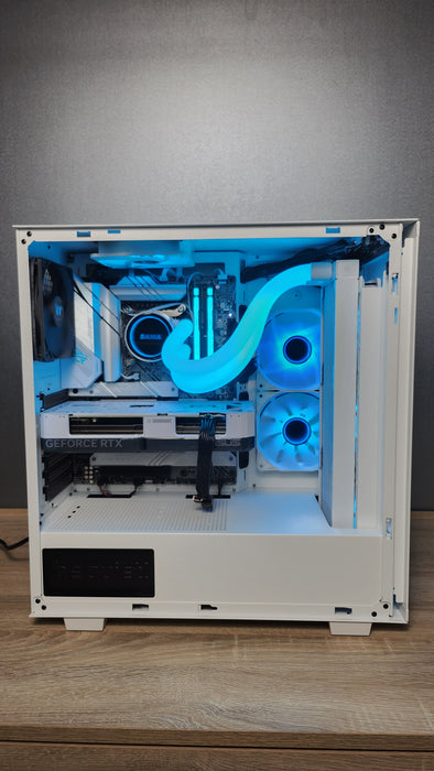 Custom Gaming PC/ i5-13400F/ 32GB DDR5/ 1TB SSD NVMe/ RTX 4070