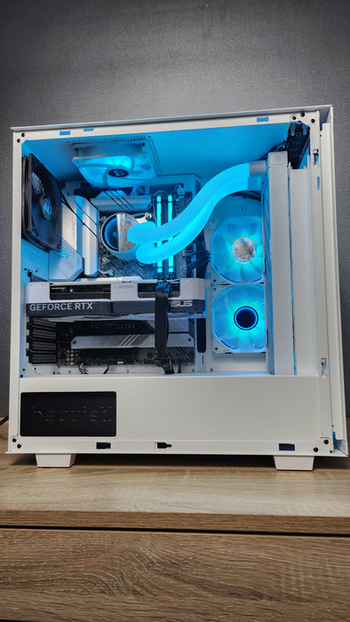 Custom Gaming PC/ i5-13400F/ 32GB DDR5/ 1TB SSD NVMe/ RTX 4070