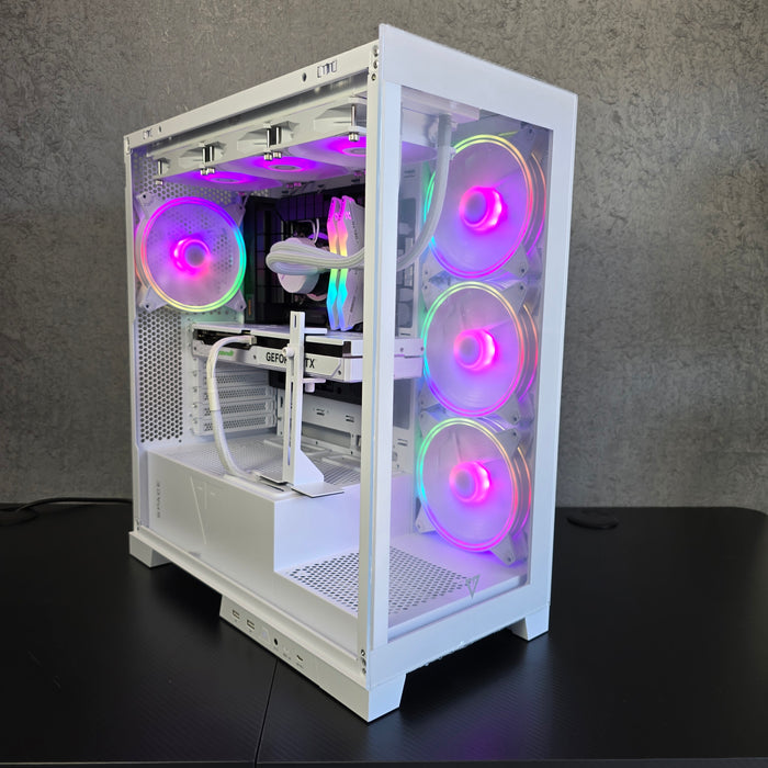 Custom Gaming PC/ Ryzen 7 5800X3D/ 32GB/ 1TB NVMe/ RTX 5070