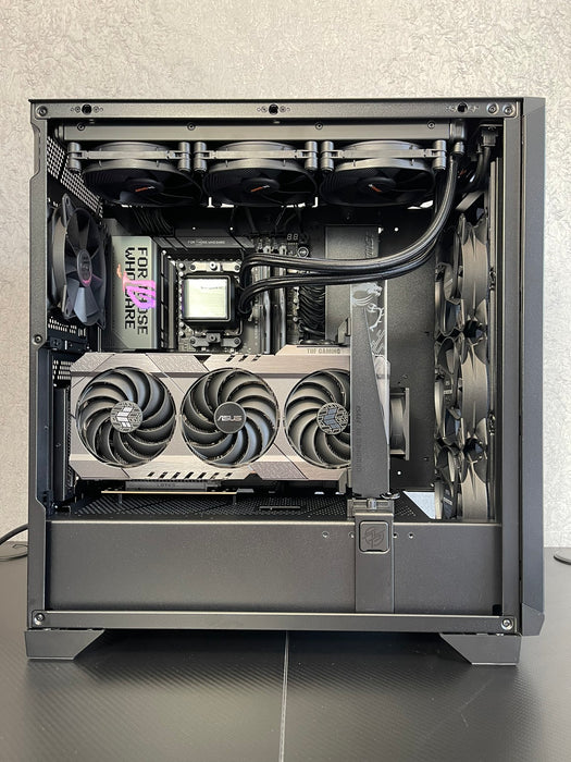 Custom Gaming PC/ Ryzen 7 9800X3D/ 32GB/ 2TB SSD NVMe/ RTX 4090