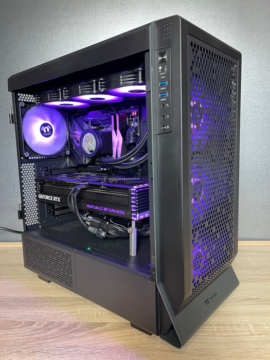 Custom Gaming PC/ i9-14900KF/ 32GB DDR5/ 2TB NVMe/ RTX 4090