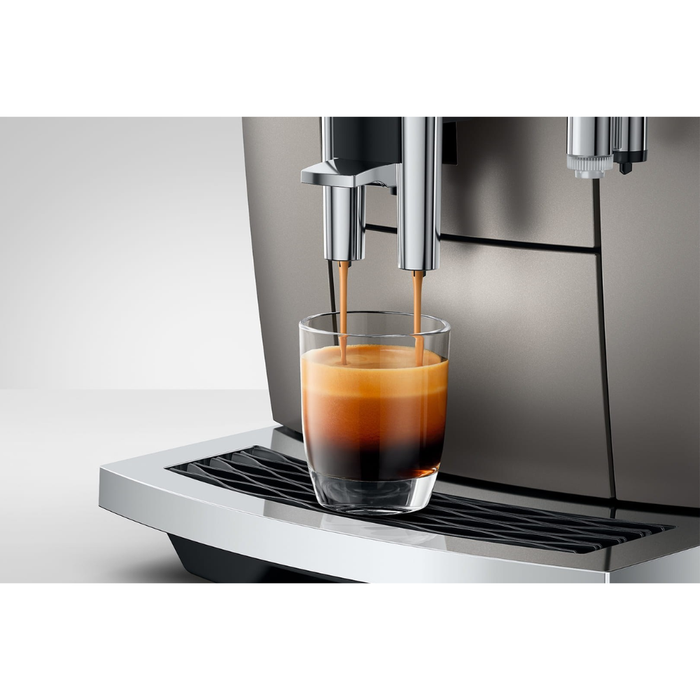 Jura Fully Automatic Espresso Coffee Machine E8 1.9L Silver