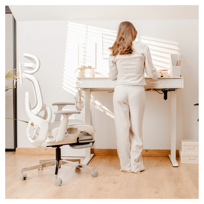 Mark Adler Leader 8.0 Electric Desk White