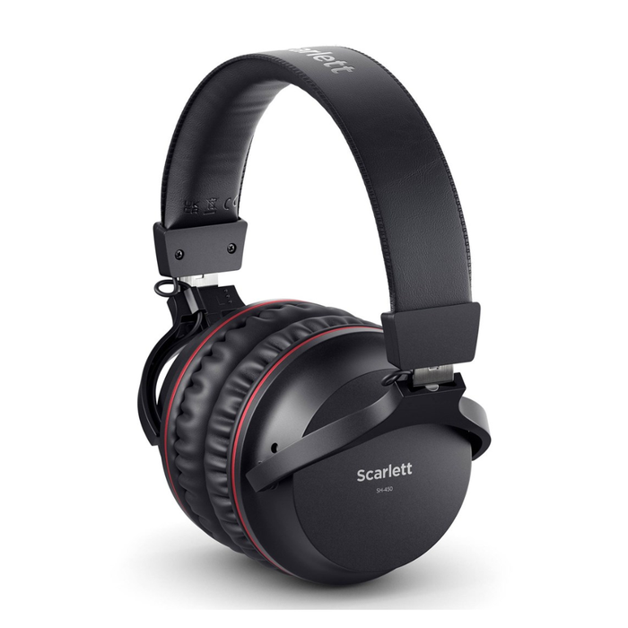 Focusrite Scarlett Solo Studio Headset and Microphone