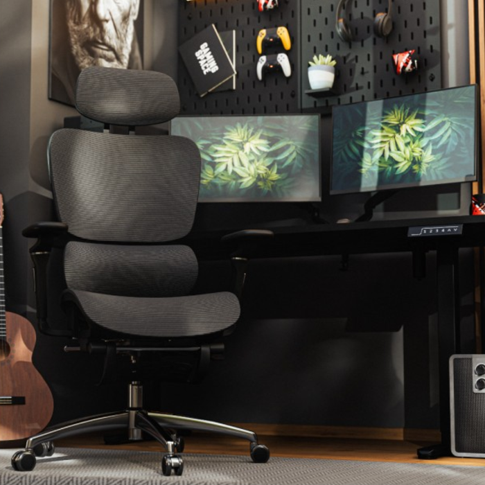 Mark Adler Expert 7.9 Ergonomic Chair Black