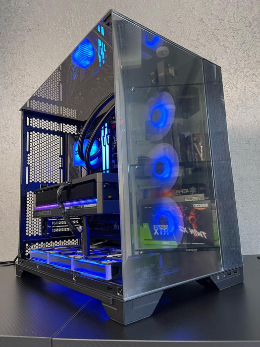 Lian Li PC Case 011 Vision Chrome
