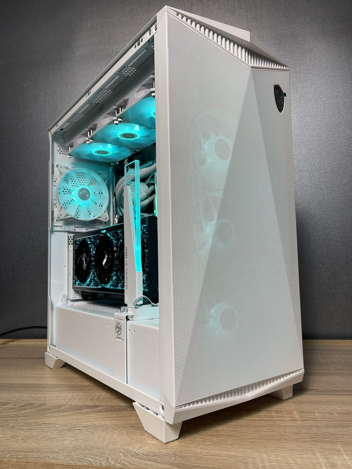 MSI PC Case MPG GUNGNIR 300R AIRFLOW WHITE Mid — Needy Shop LTD