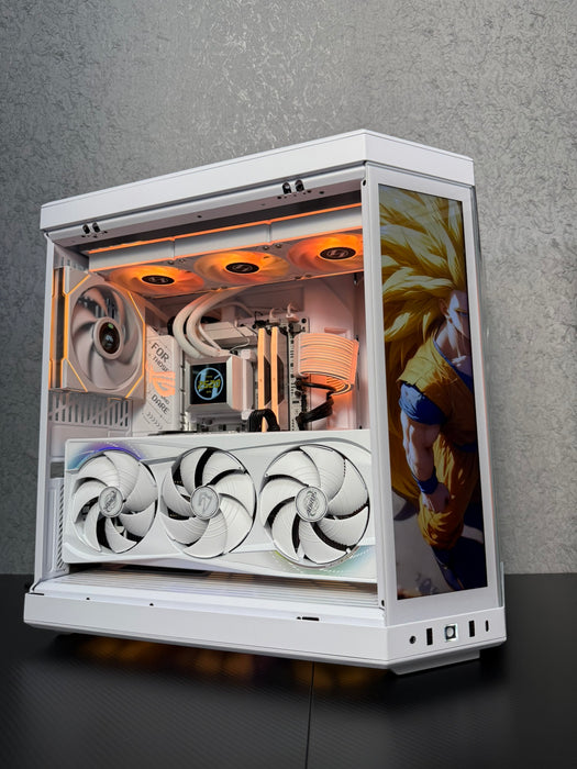 Custom Gaming PC/ Ryzen 9 9950X3D/ 32GB/ 2 TB NVMe/ RTX 5090