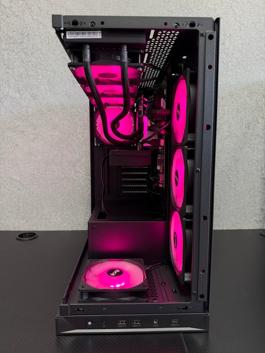 Custom Gaming PC/ Ryzen 7 9850X3D/ 32GB/ 1TB NVMe/ RTX 5090