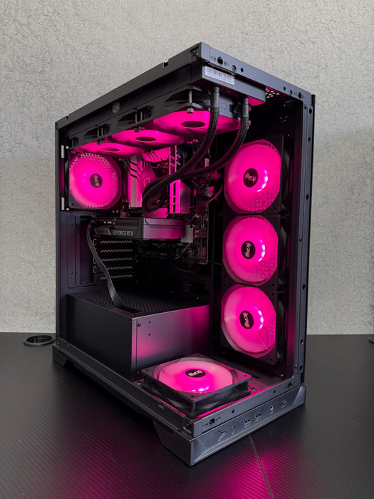 Custom Gaming PC/ Ryzen 7 9850X3D/ 32GB/ 1TB NVMe/ RTX 5090