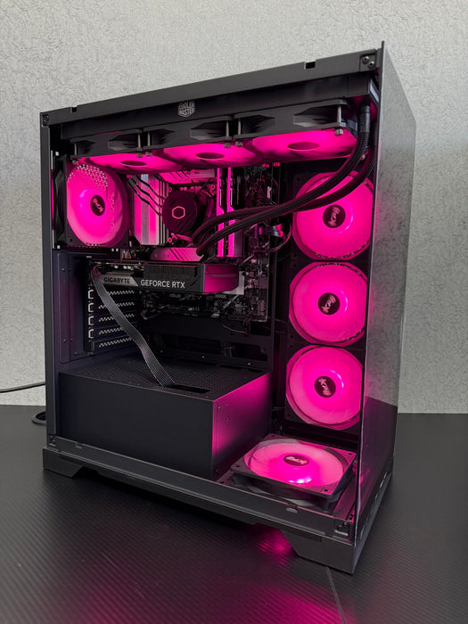 Custom Gaming PC/ Ryzen 7 9850X3D/ 32GB/ 1TB NVMe/ RTX 5090