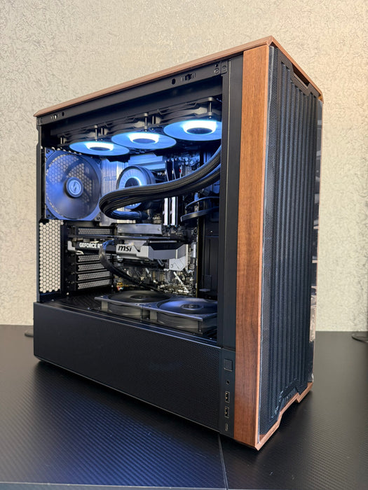 Custom Gaming PC/ Ryzen 7 9850X3D/ 32GB/ 1TB NVMe/ RX 9060 XT 16GB