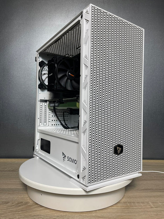 Custom Gaming PC/ i5-12400F/ 32GB/ 1TB NVMe/ RTX 4070 SUPER