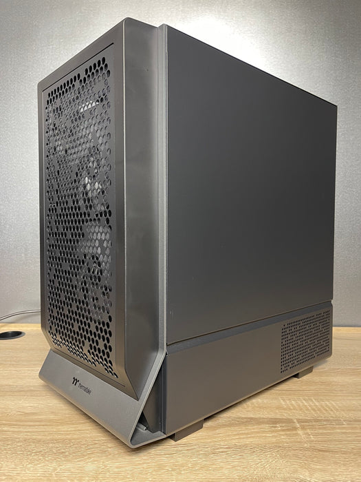 Custom Gaming PC/ i9-14900KF/ 32GB/ 1TB SSD NVMe/ RTX 4080 SUPER