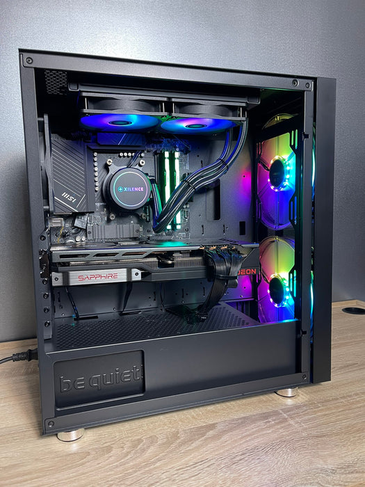 Custom Gaming PC/ Ryzen 7 7700X/ 32GB/ 1TB SSD NVMe/ RX 7900 XT