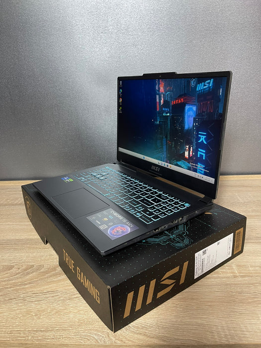 MSI Cyborg 15 A12VF-271XPL Gaming Laptop/ Intel i7-12650H/ 32GB/ 2TB/ RTX 4060