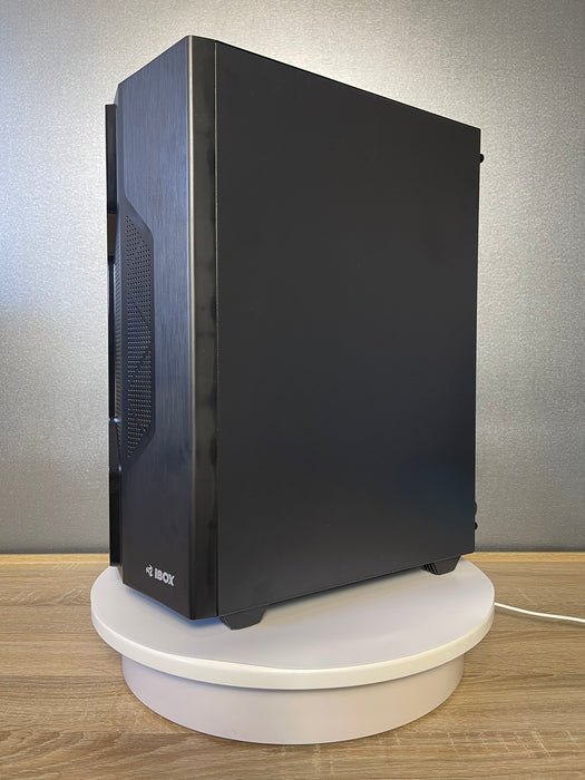 Custom Gaming PC/ i5-12400F/ 16GB/ 1TB SSD NVMe/ RTX 5060