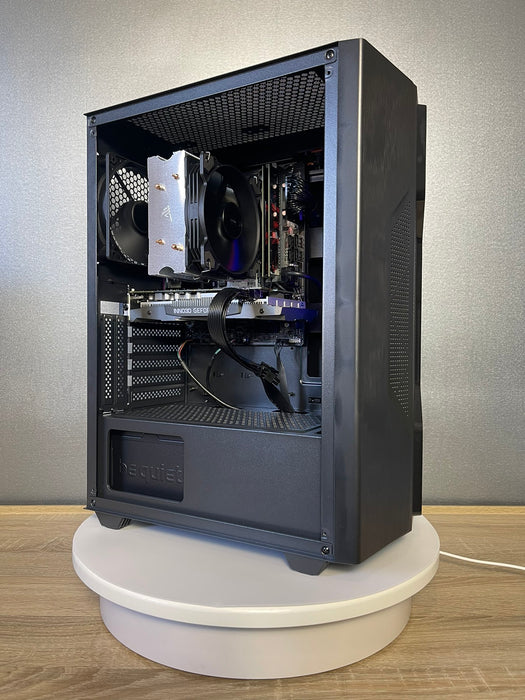 Custom Gaming PC/ i5-12400F/ 16GB/ 1TB SSD NVMe/ RTX 5060