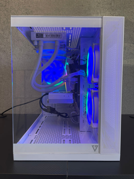 Custom Gaming PC/ BTF/ i7-14700KF/ 32GB DDR5/ 1TB SSD NVMe/ RTX 5060