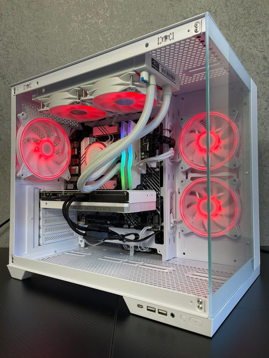 Custom Gaming PC/ BTF/ i7-14700KF/ 32GB DDR5/ 1TB SSD NVMe/ RTX 5060