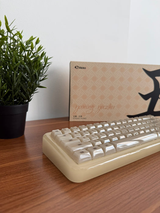 Akko Mechanical Wireless Resin Keyboard YU01
