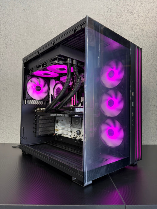 Custom Gaming PC/ i7-14700KF/ 32GB DDR5/ 1TB NVMe/ RTX 5080