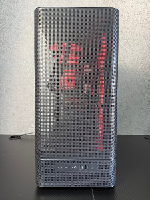 Custom Gaming PC/ i9-14900KF/ 32GB DDR5/ 2TB NVMe/ RTX 5090