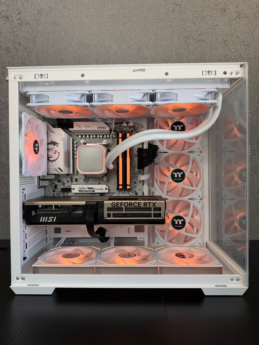 Custom Gaming PC/ Ryzen 7 7700/ 32GB/ 1TB NVMe/ RTX 5070