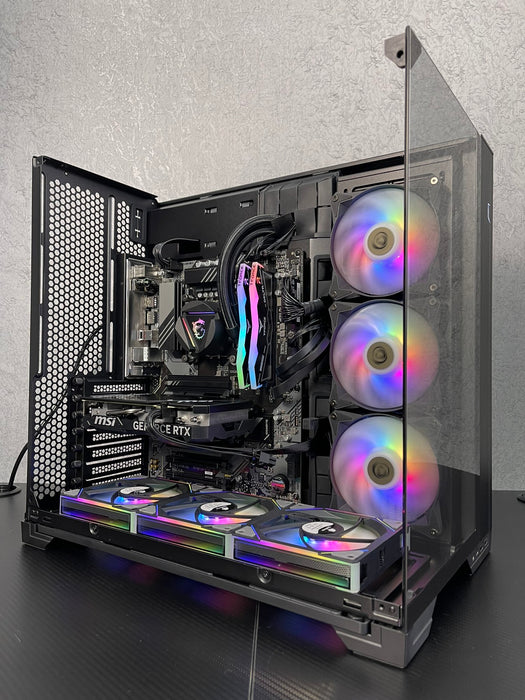 Custom Gaming PC/ i7-14700KF/ 32GB/ 1TB NVMe/ RTX 5070