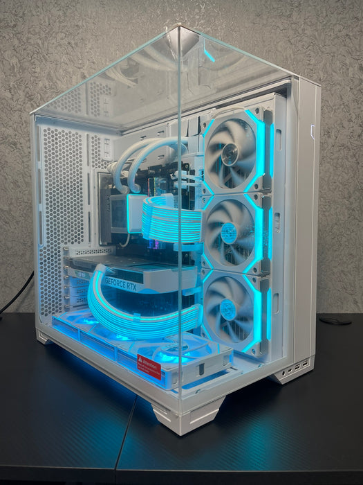 Custom Gaming PC/ i9-14900KF/ 32GB DDR5/ 1TB NVMe/ RTX 5080